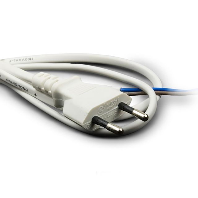 Câble de raccordement avec connecteur plat, blanc, 1,5 m, 230V