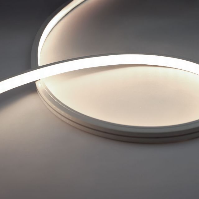 Strip LED wallwasher 20x55°, 4000K, 24V DC, 18W, IP54, CRI90, rotolo da 3 m, 70 LED/m